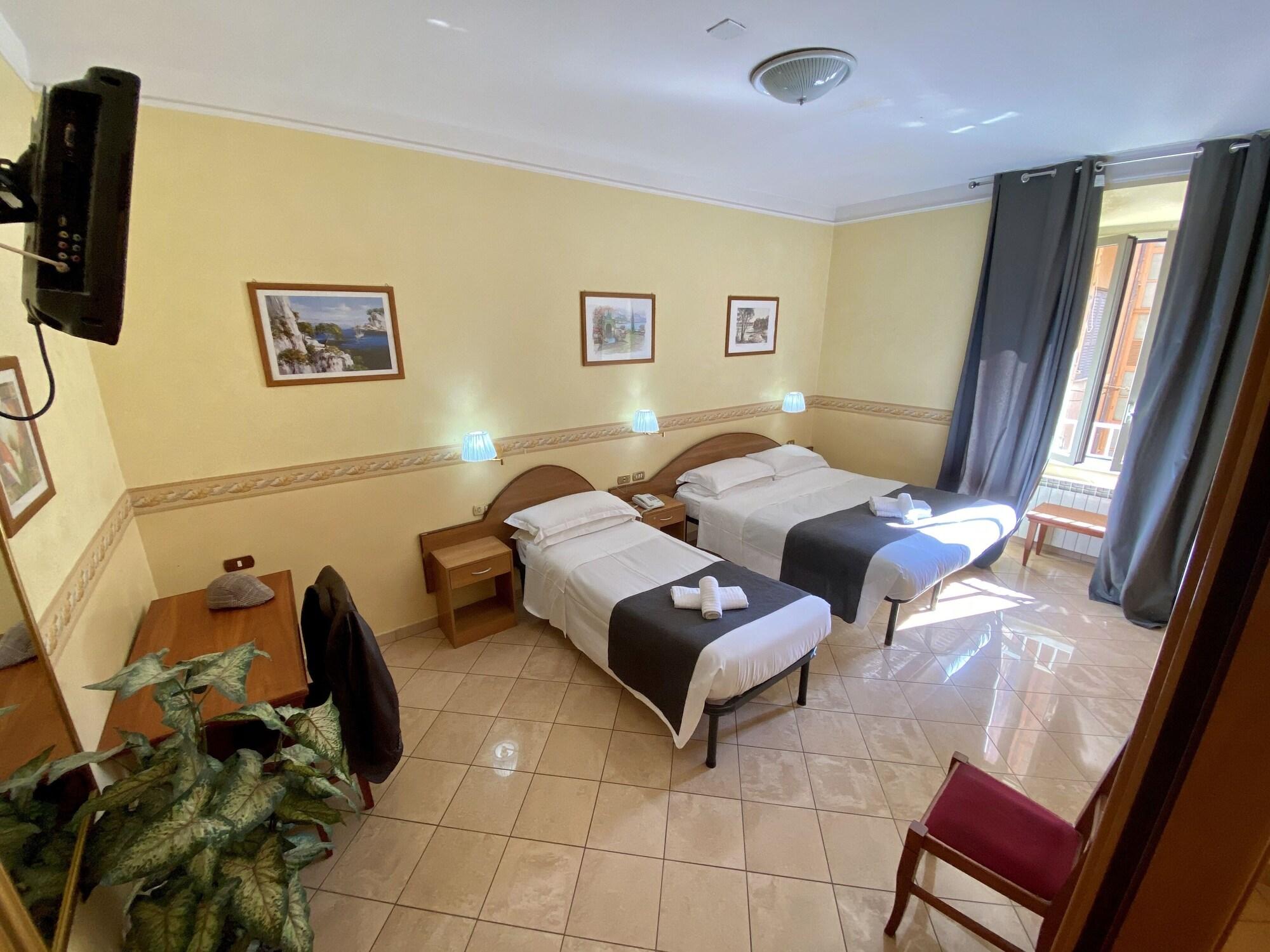 Hotel Resi Róma Kültér fotó